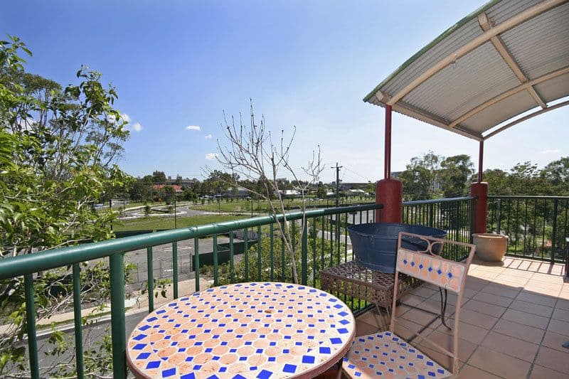 17 Ortive Street, YERONGA QLD 4104, Yeronga - Thumbnail 2