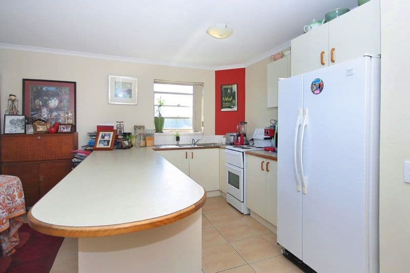 17 Ortive Street, YERONGA QLD 4104, Yeronga - Thumbnail 5