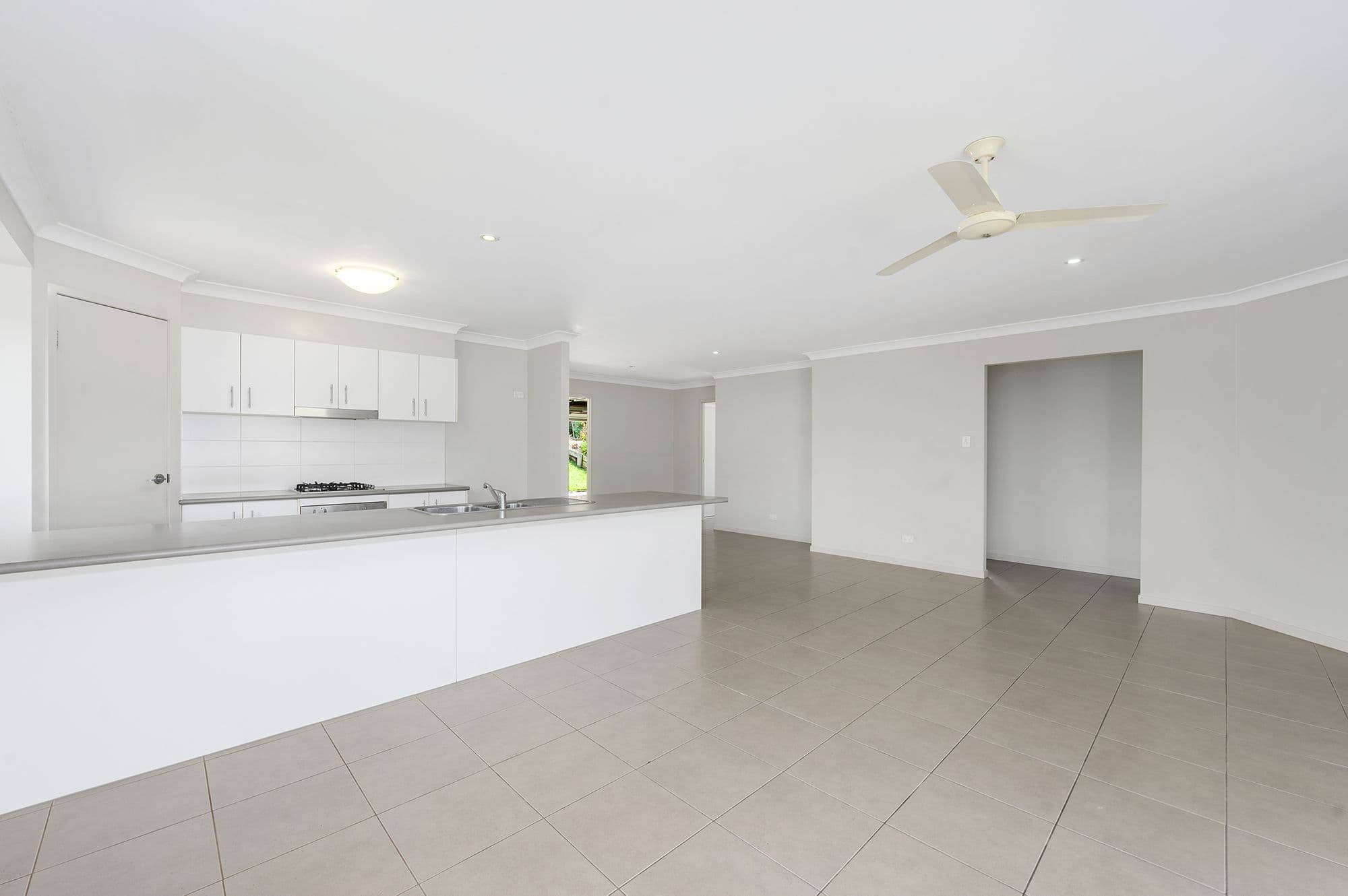 35 Fortescue Street, Pacific Pines QLD 4211, Pacific Pines - Thumbnail 6
