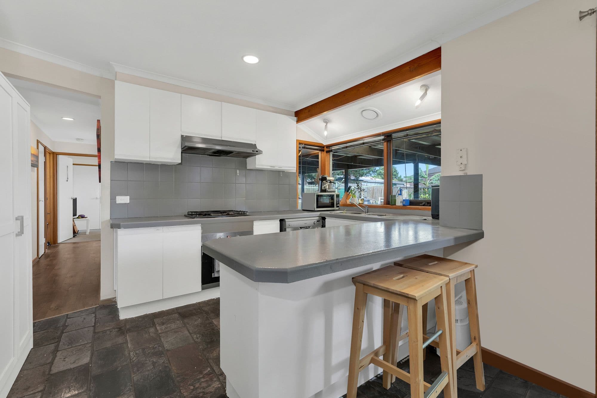 4 Colac Court, Hoppers Crossing VIC 3029, Hoppers Crossing - Thumbnail 2