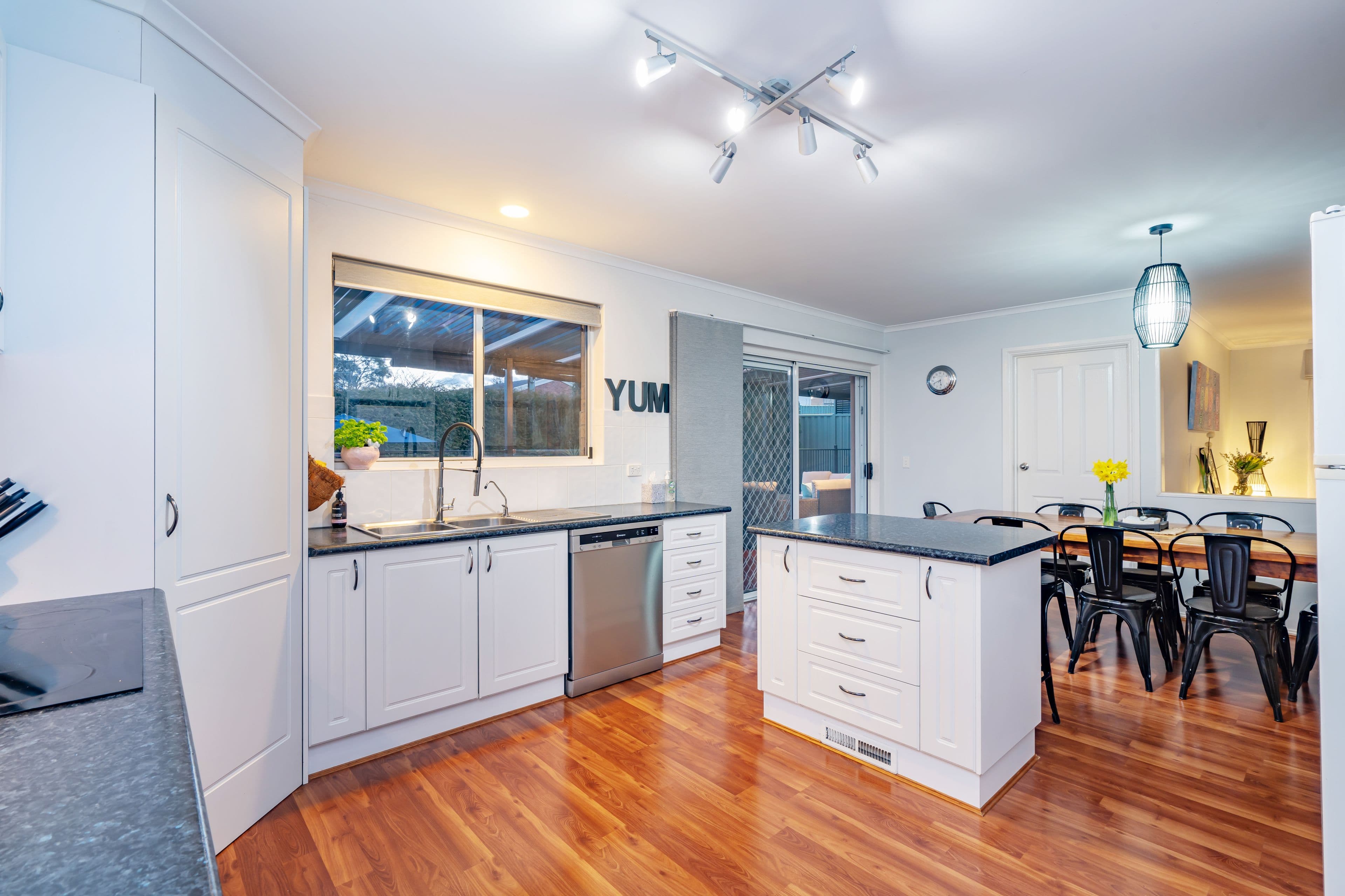 6 Laurie Place, McKellar ACT 2617, McKellar - Thumbnail 2