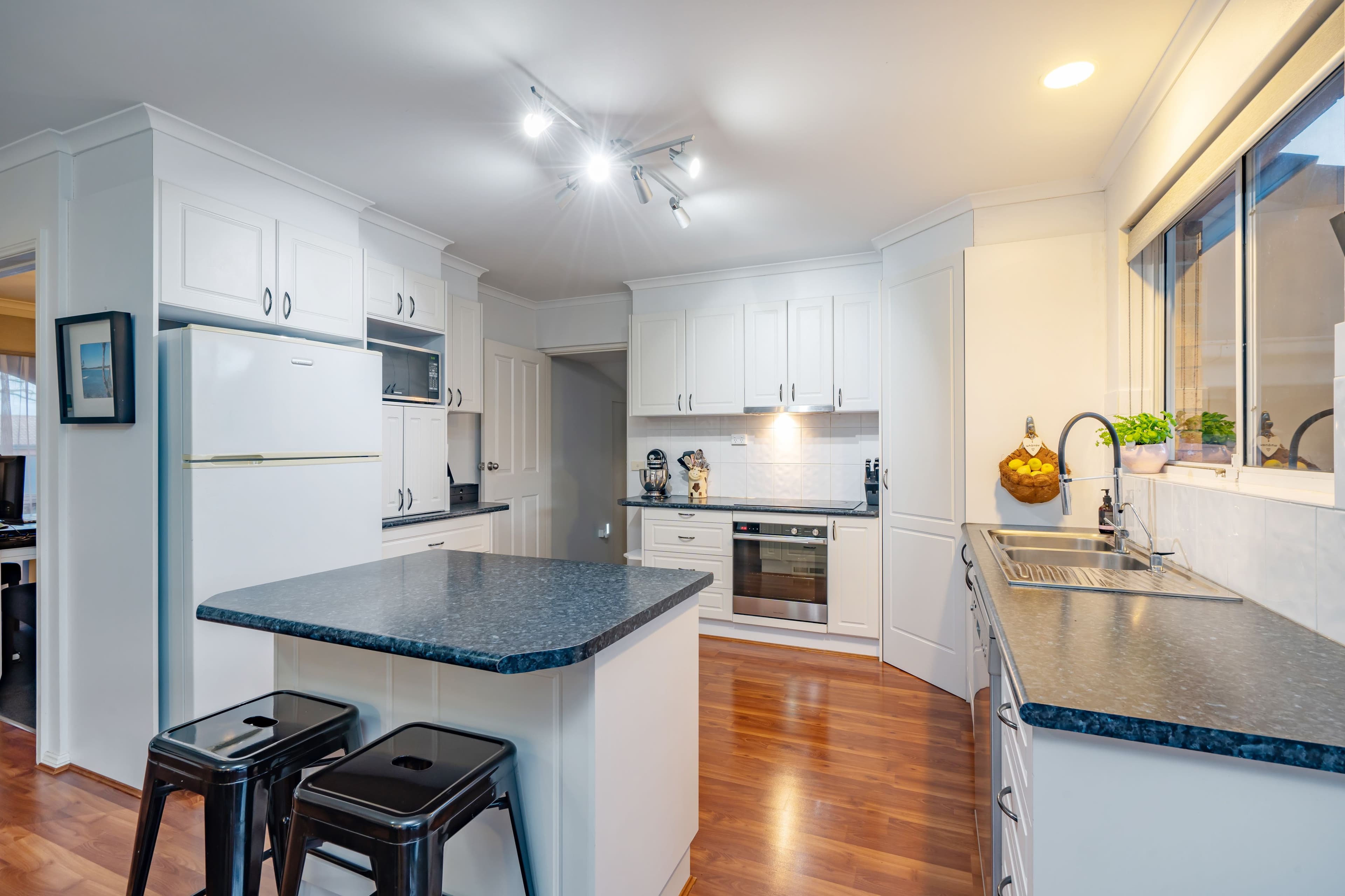 6 Laurie Place, McKellar ACT 2617, McKellar - Thumbnail 3