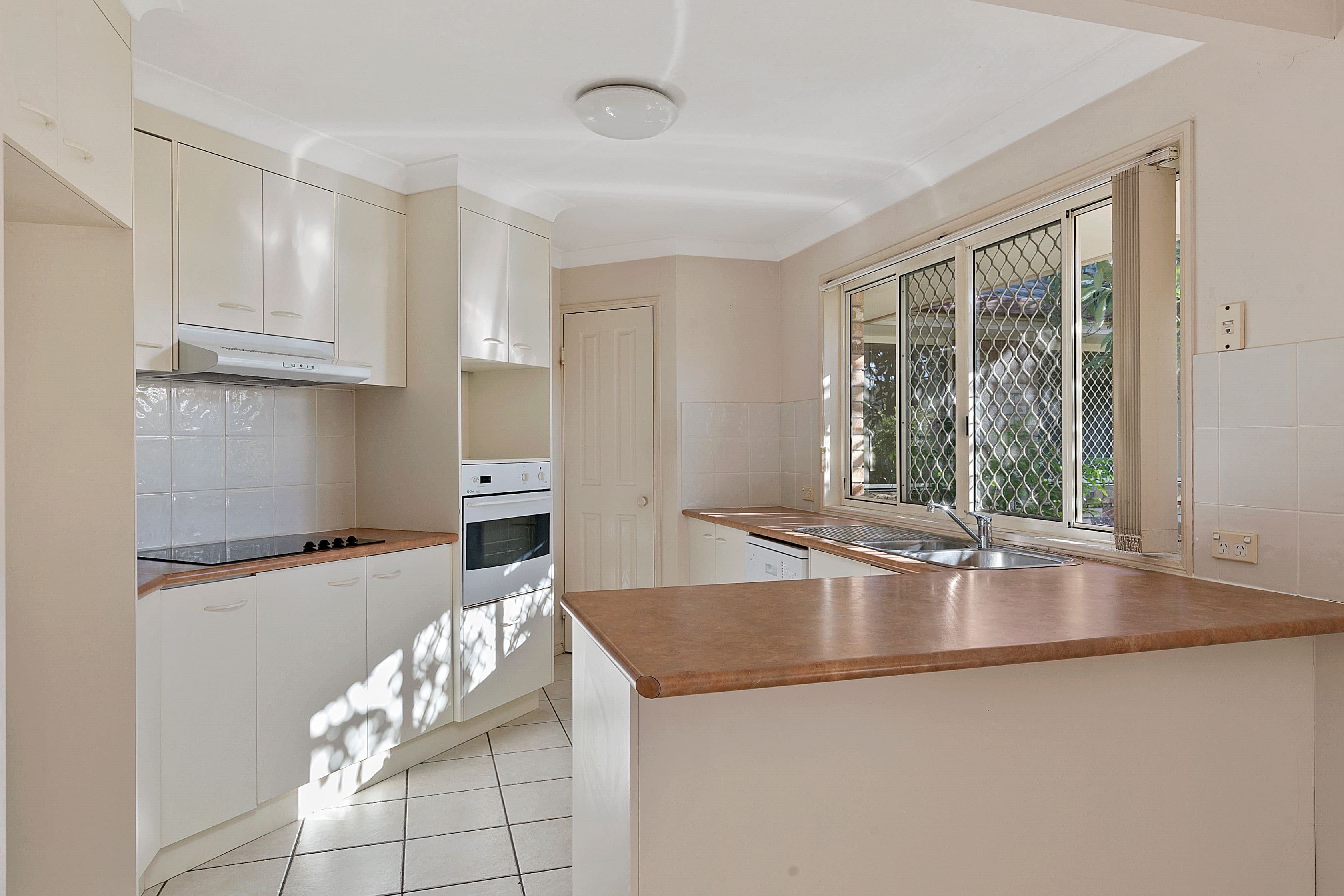 61 Belford Drive, Wellington Point QLD 4160, Wellington Point - Thumbnail 3