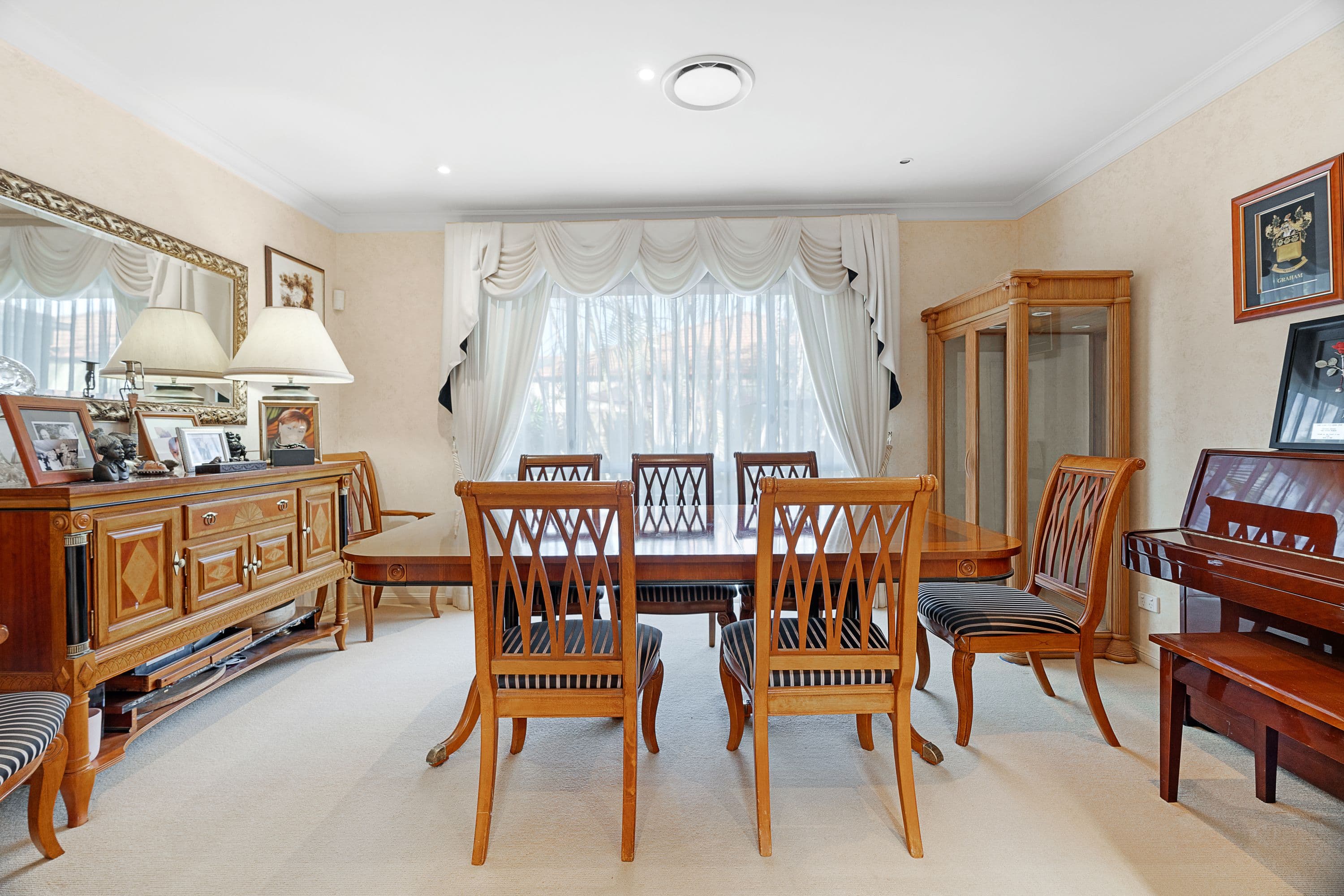 52 Sir Bruce Small Boulevard, Benowa Waters QLD 4217, Benowa - Thumbnail 2