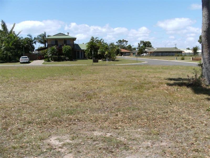 21  Merlin Drive, URANGAN QLD 4655, Urangan - Thumbnail 5