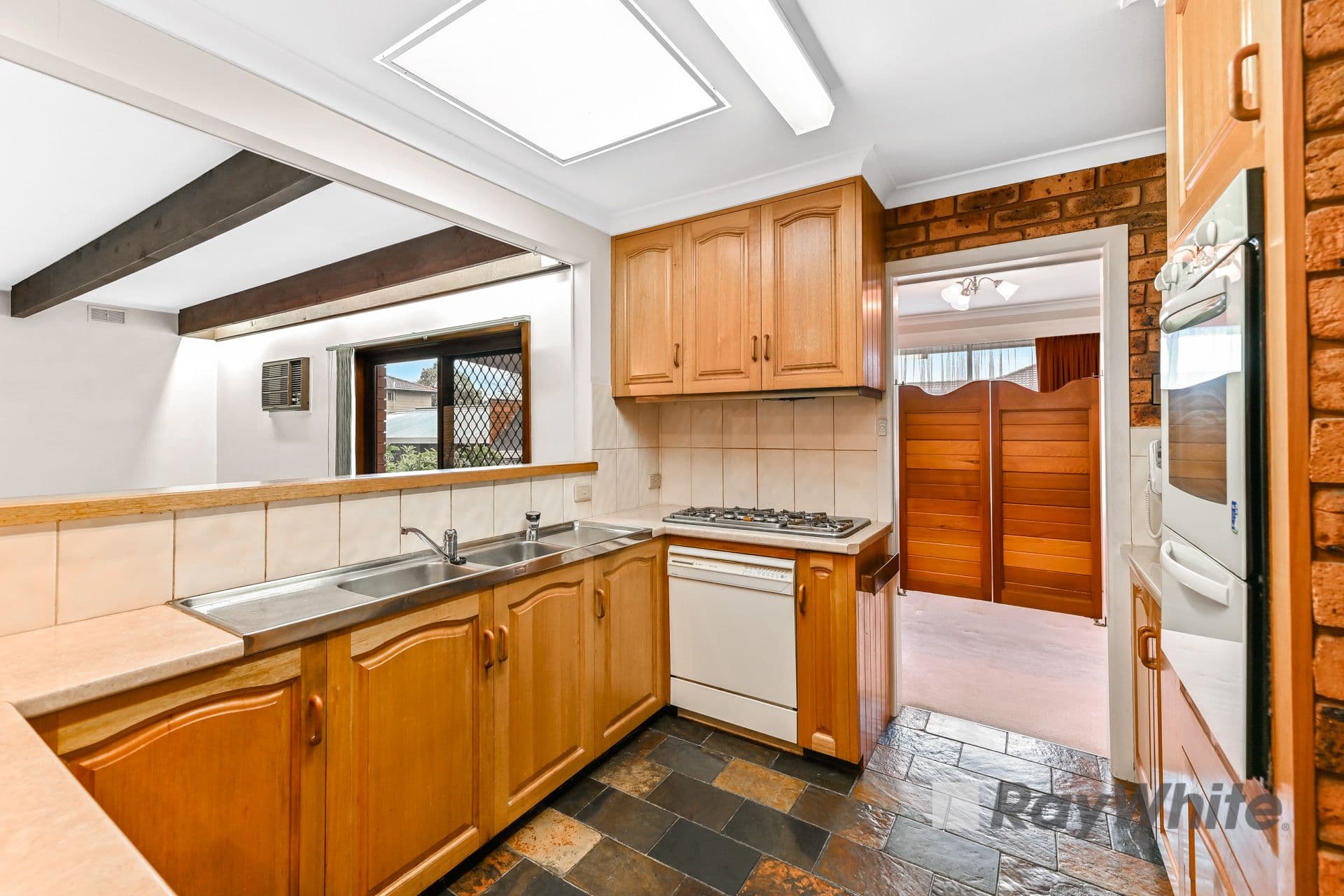 8 Singleton Drive, Mulgrave VIC 3170, Mulgrave - Thumbnail 6