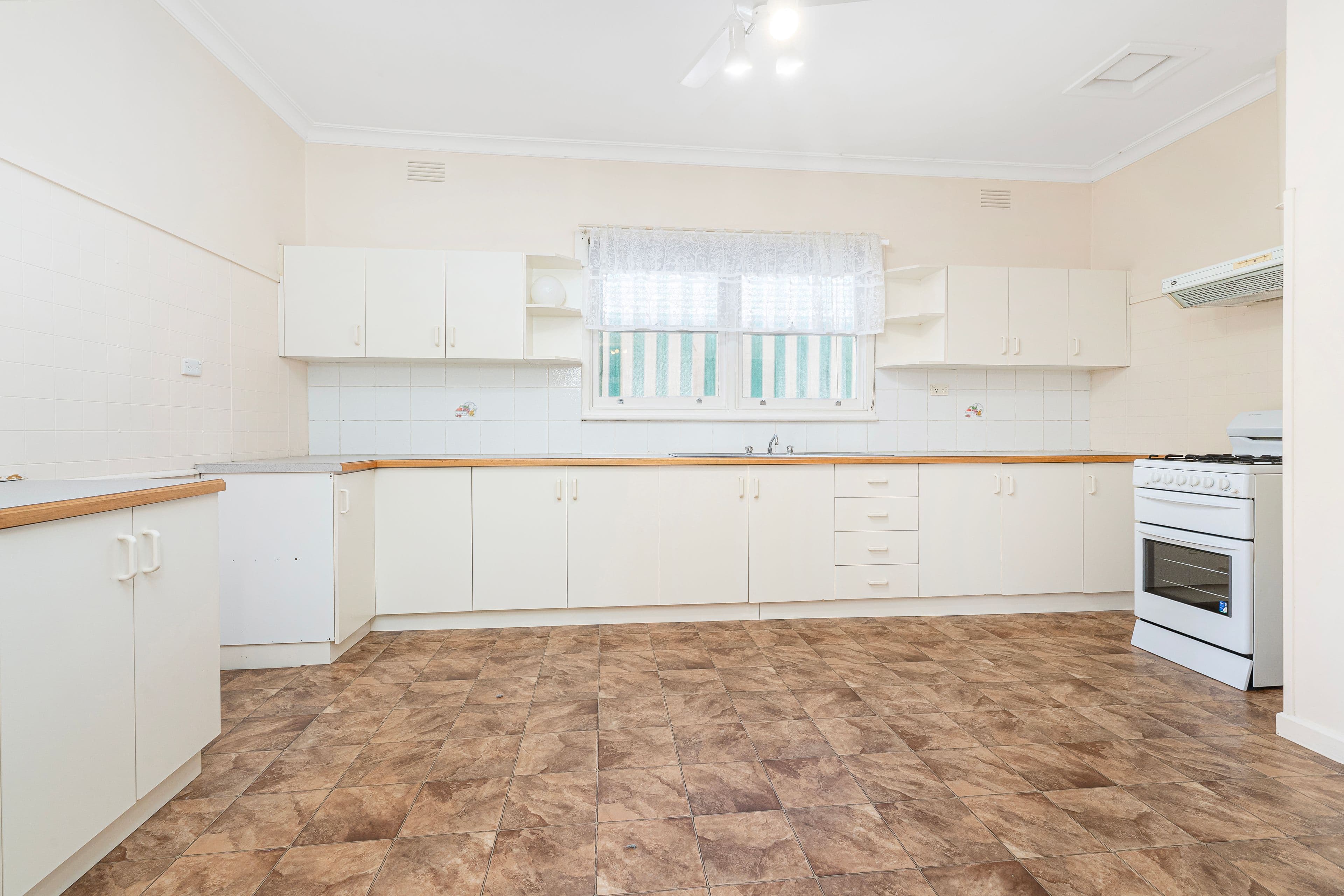 286 Kooba Street, North Albury NSW 2640, North Albury - Thumbnail 3