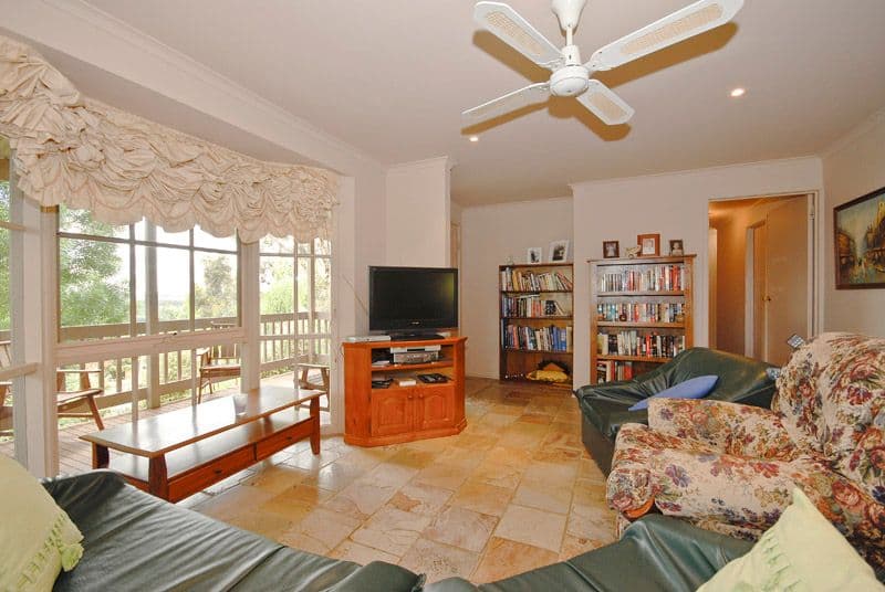 6 Tonnant Court, LILYDALE VIC 3140, Lilydale - Thumbnail 2