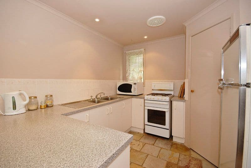6 Tonnant Court, LILYDALE VIC 3140, Lilydale - Thumbnail 4