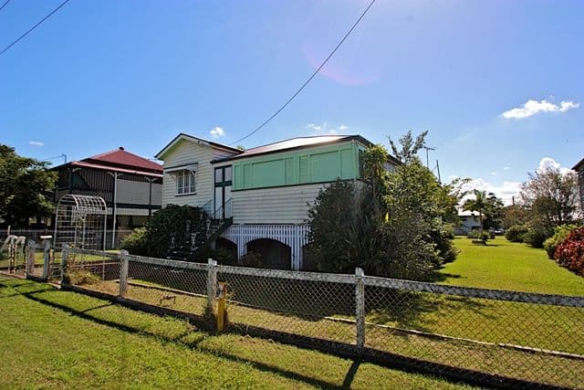8 Merton Street, EAST IPSWICH QLD 4305, East Ipswich - Thumbnail 2
