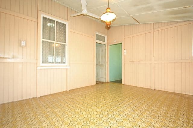 8 Merton Street, EAST IPSWICH QLD 4305, East Ipswich - Thumbnail 7