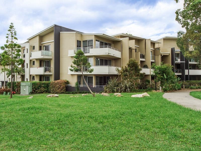 10 Valbonne Avenue, Varsity Lakes QLD 4227, Varsity Lakes - Thumbnail 5