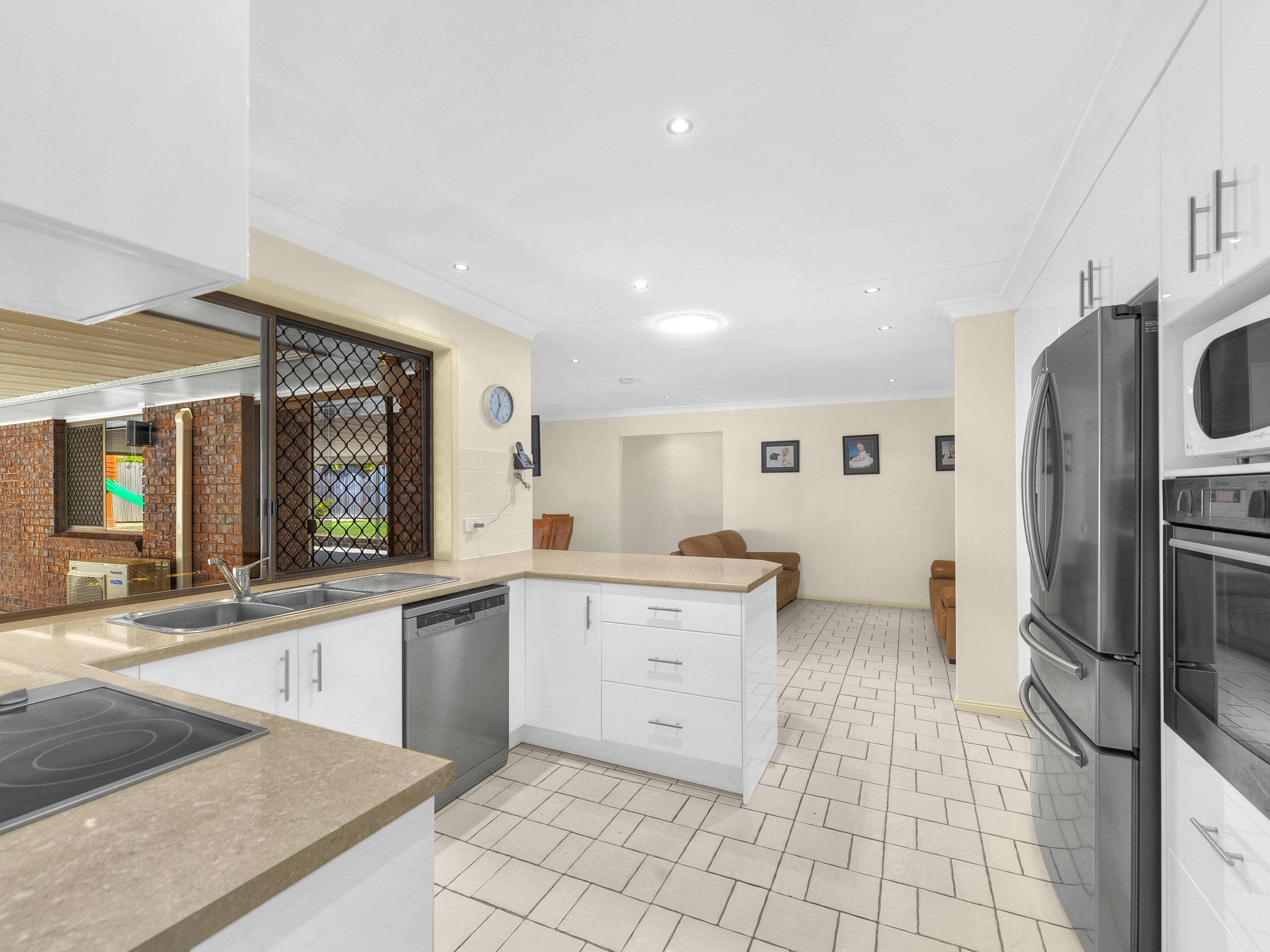 3 Stevenson Court, Carindale QLD 4152, Carindale - Thumbnail 5