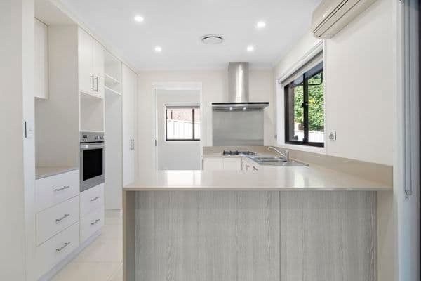 41 Vagabond Crescent, McKellar ACT 2617, McKellar - Thumbnail 2