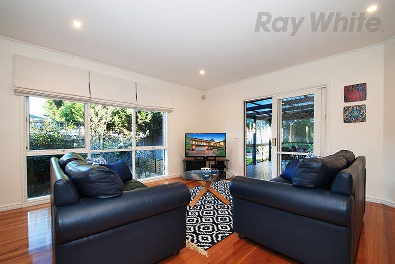 6 COMMERFORD Place, Chirnside Park VIC 3116, Chirnside Park - Thumbnail 5