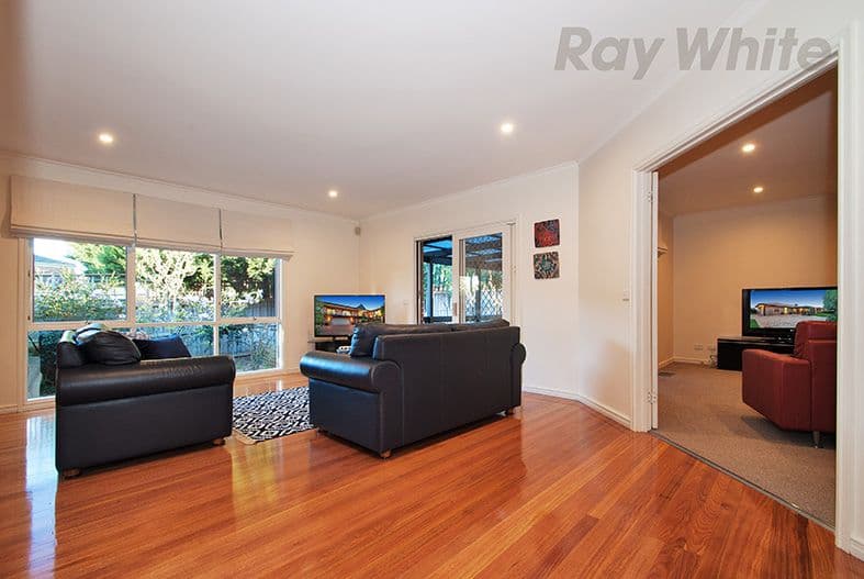 6 COMMERFORD Place, Chirnside Park VIC 3116, Chirnside Park - Thumbnail 6