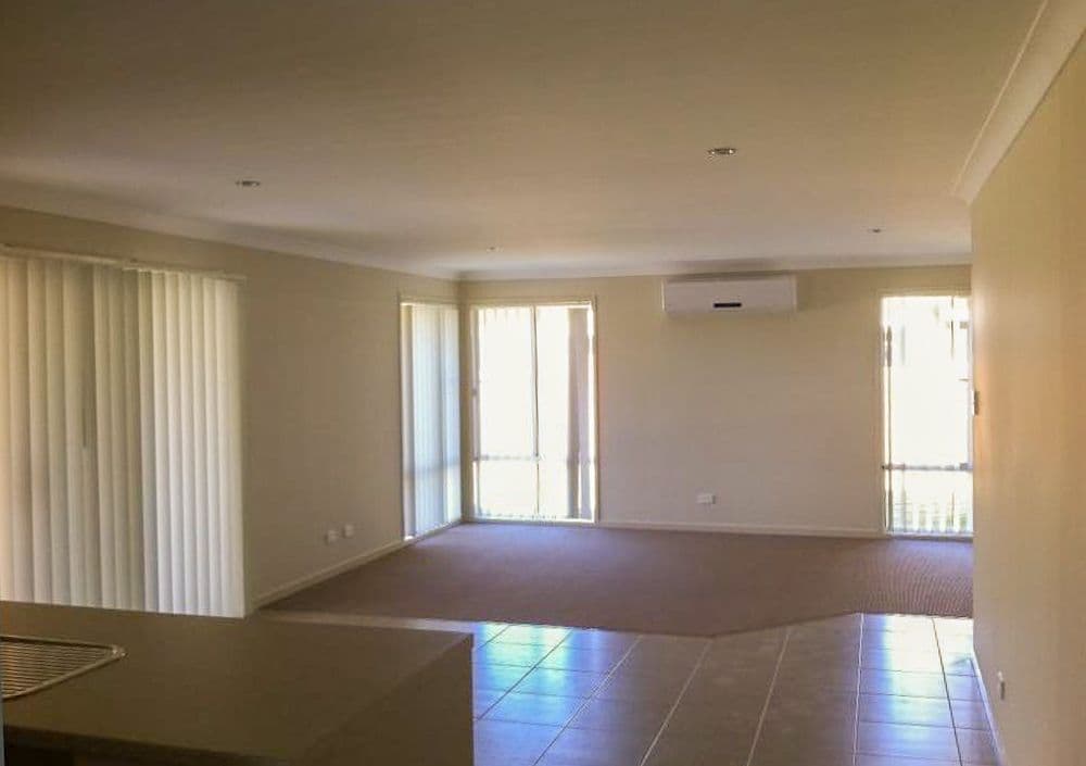 6 Cinderwood Court, Fernvale QLD 4306, Fernvale - Thumbnail 2