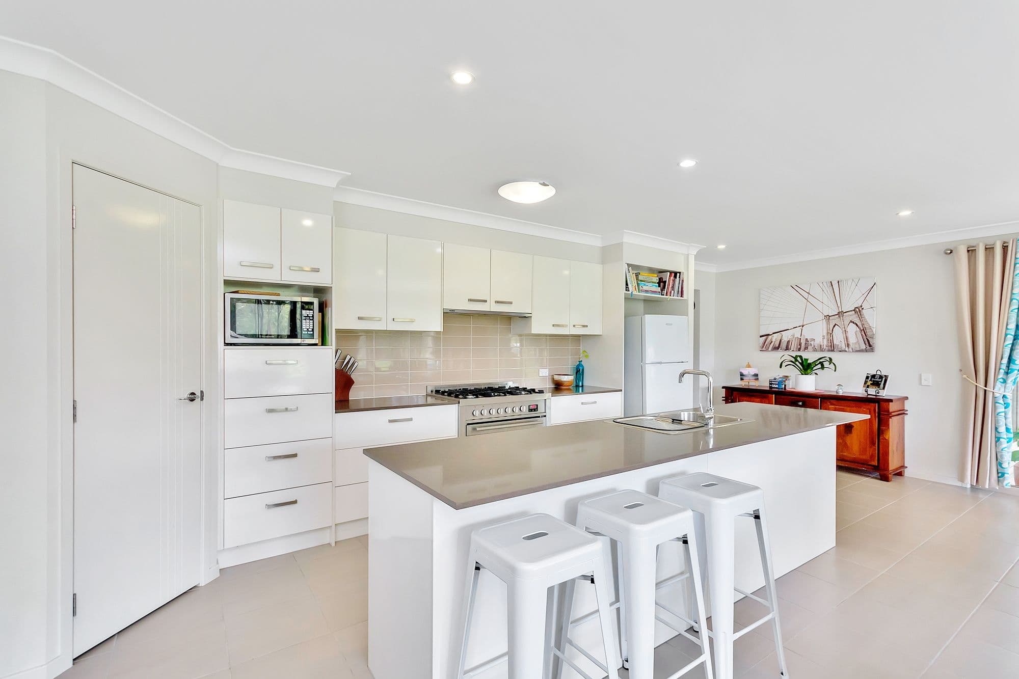 11 Lillypilly Place, Regency Downs QLD 4341, Regency Downs - Thumbnail 3