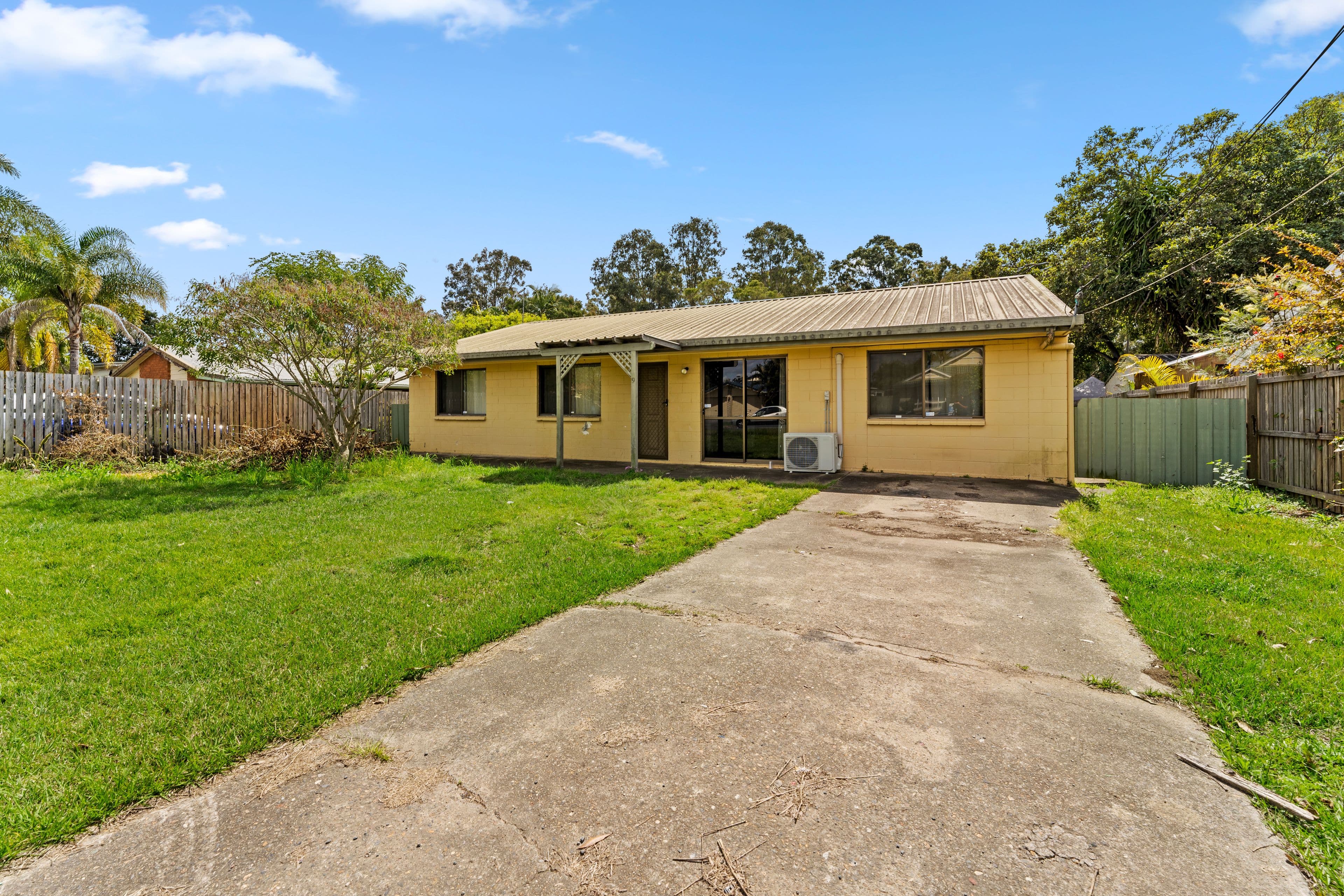 9 Short Street, Loganlea QLD 4131, Loganlea - Image 1