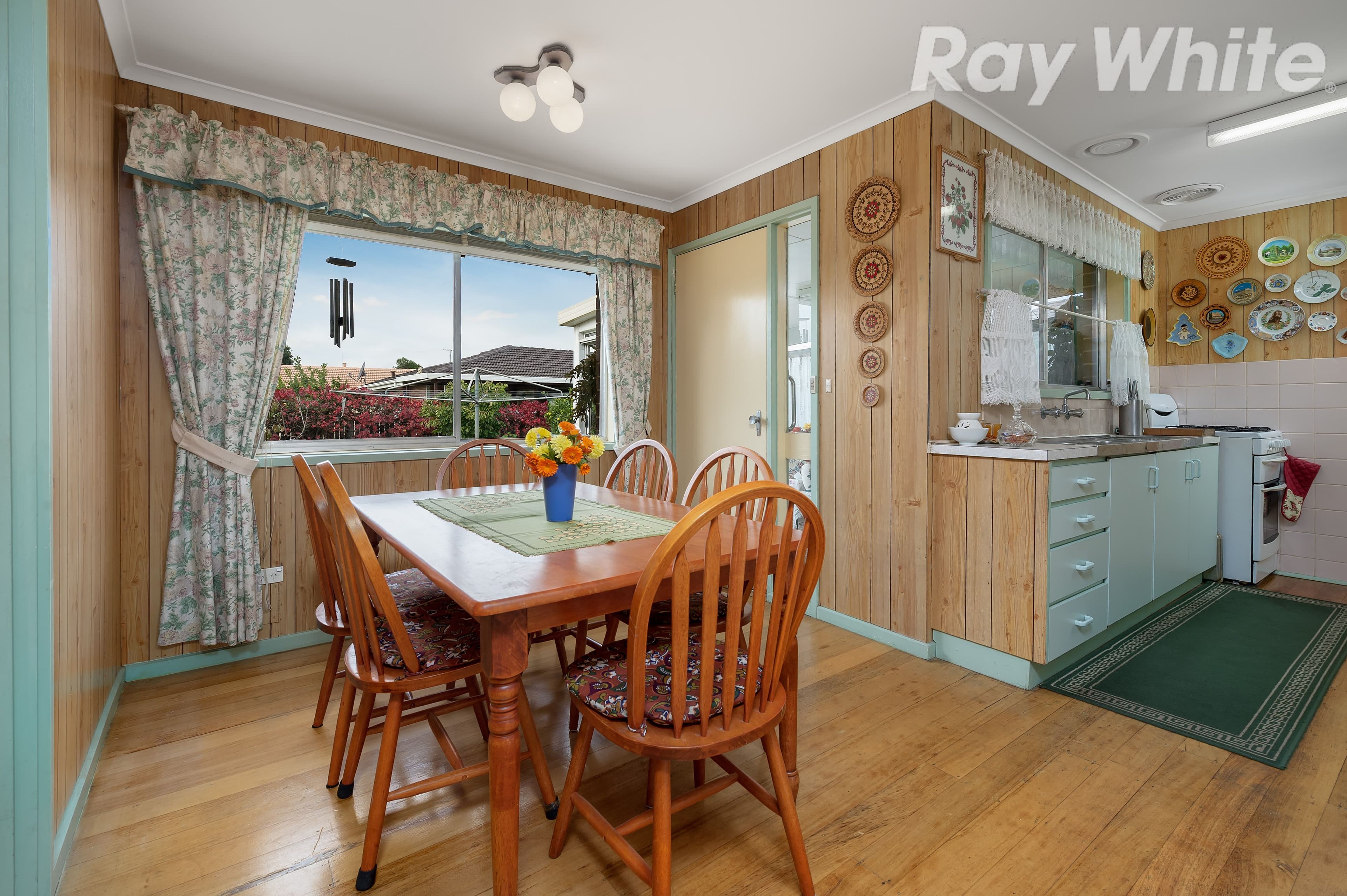 28 Oakwood Road, Albanvale VIC 3021, Albanvale - Thumbnail 2