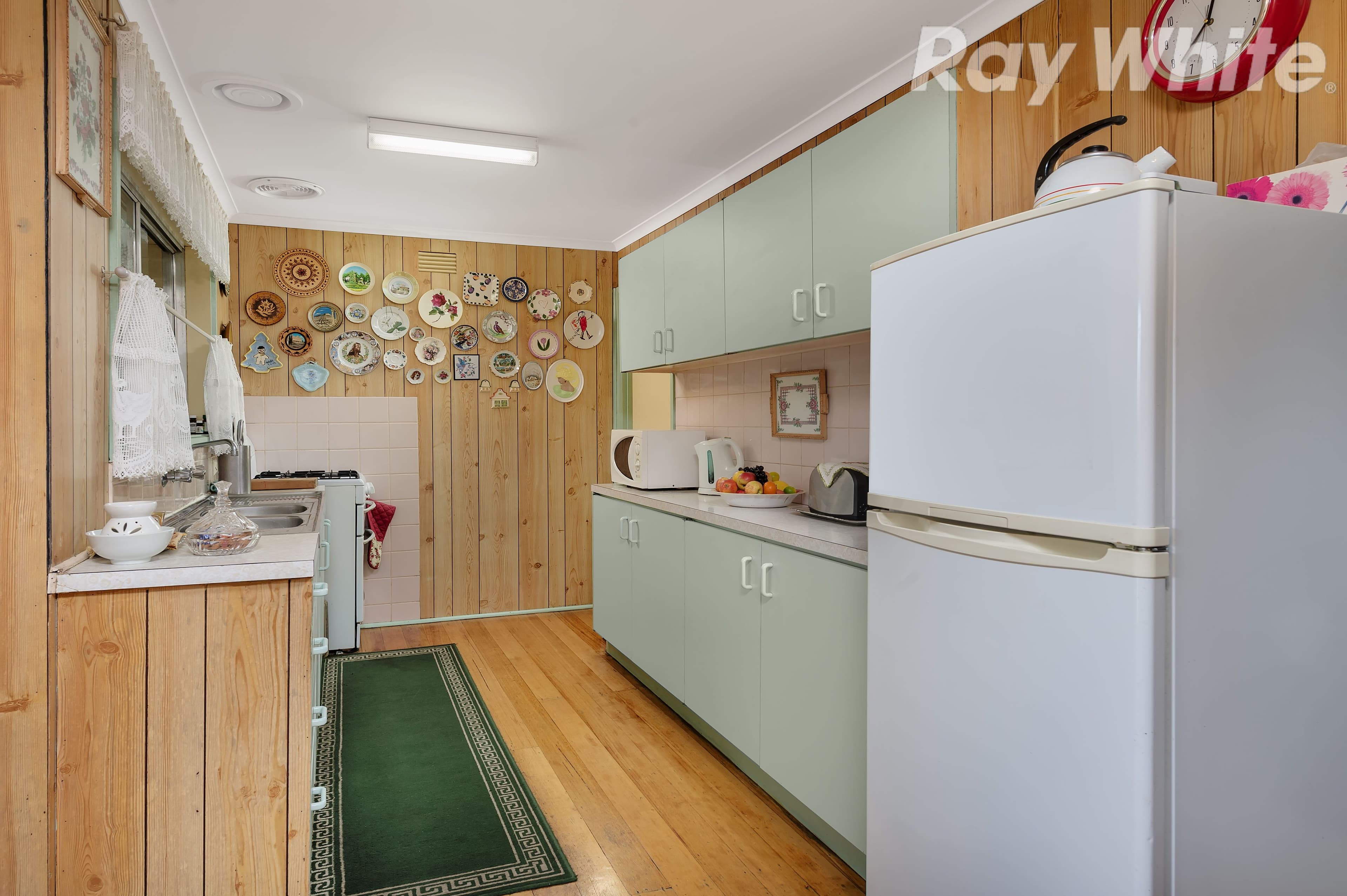 28 Oakwood Road, Albanvale VIC 3021, Albanvale - Thumbnail 3