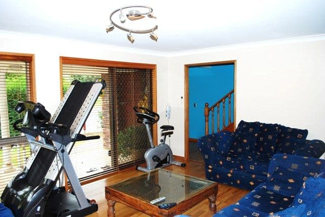 32 Whitian Drive, CARRARA QLD 4211, Carrara - Thumbnail 2