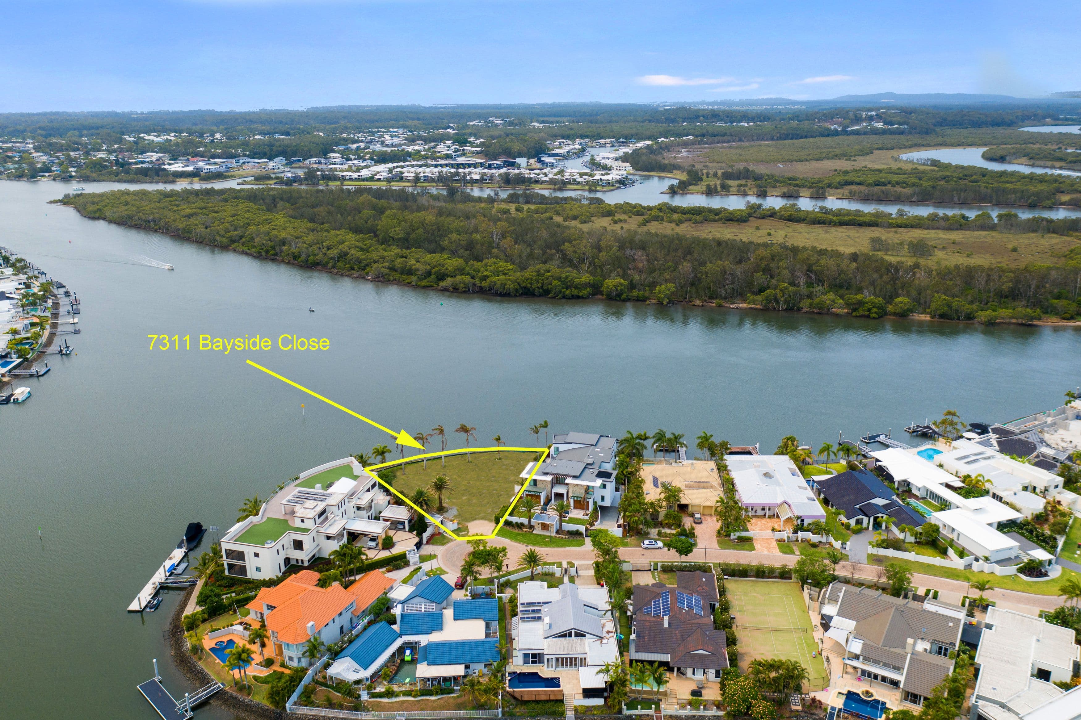 7311 Bayside Close, Sanctuary Cove QLD 4212, Sanctuary Cove - Thumbnail 2