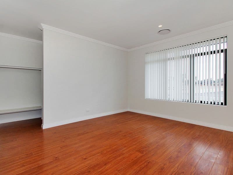 67 Suffolk Street, CAVERSHAM WA 6055, Caversham - Thumbnail 3