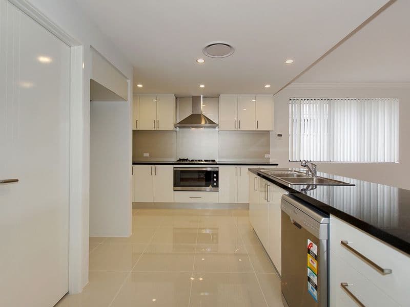 67 Suffolk Street, CAVERSHAM WA 6055, Caversham - Thumbnail 6