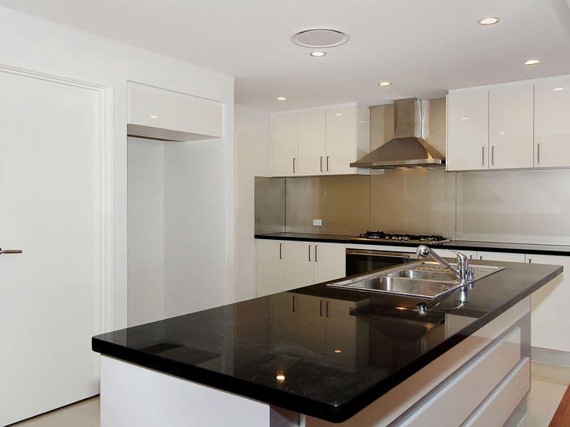 67 Suffolk Street, CAVERSHAM WA 6055, Caversham - Thumbnail 7