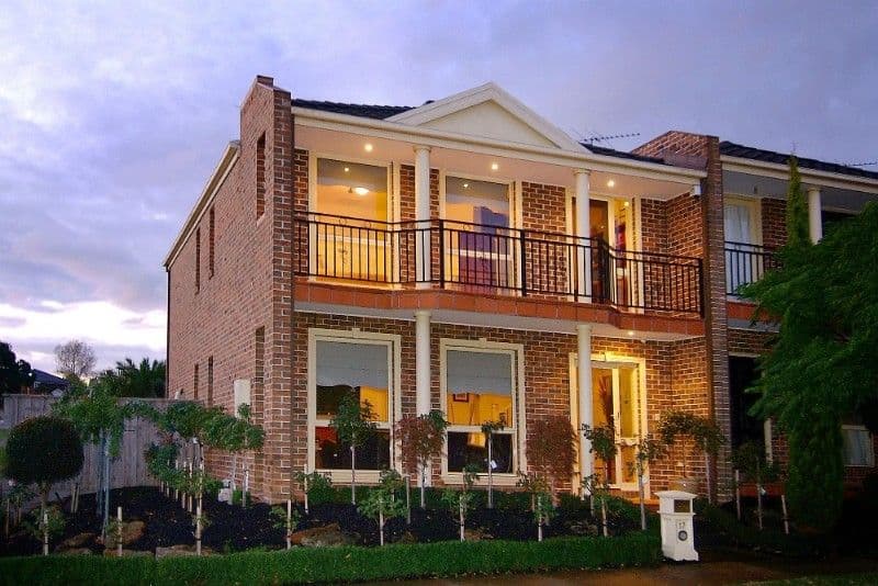 17 Oakden Drive, BUNDOORA VIC 3083, Bundoora - Image 1