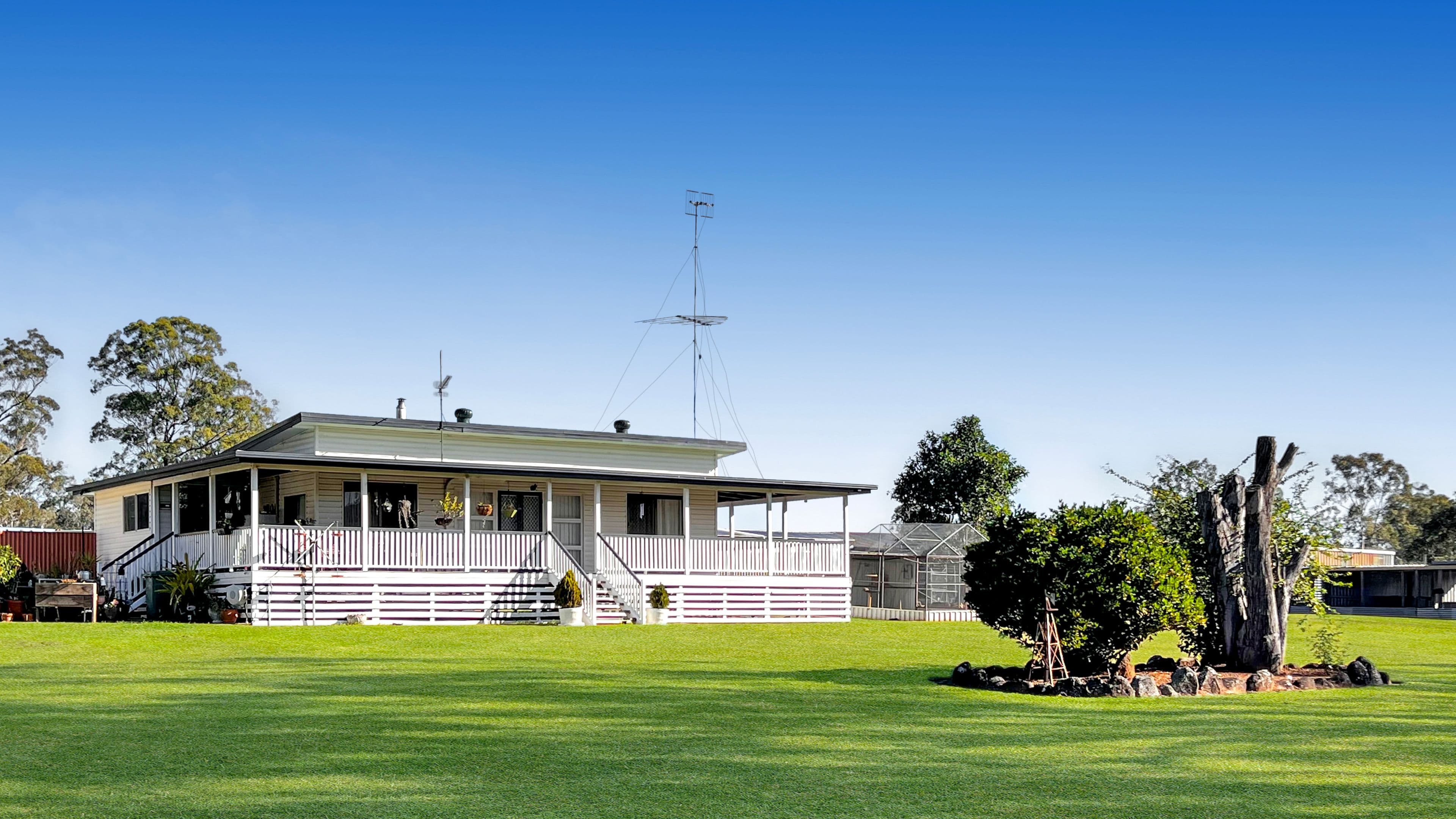 75 Laurel Street, Esk QLD 4312, Esk - Thumbnail 2