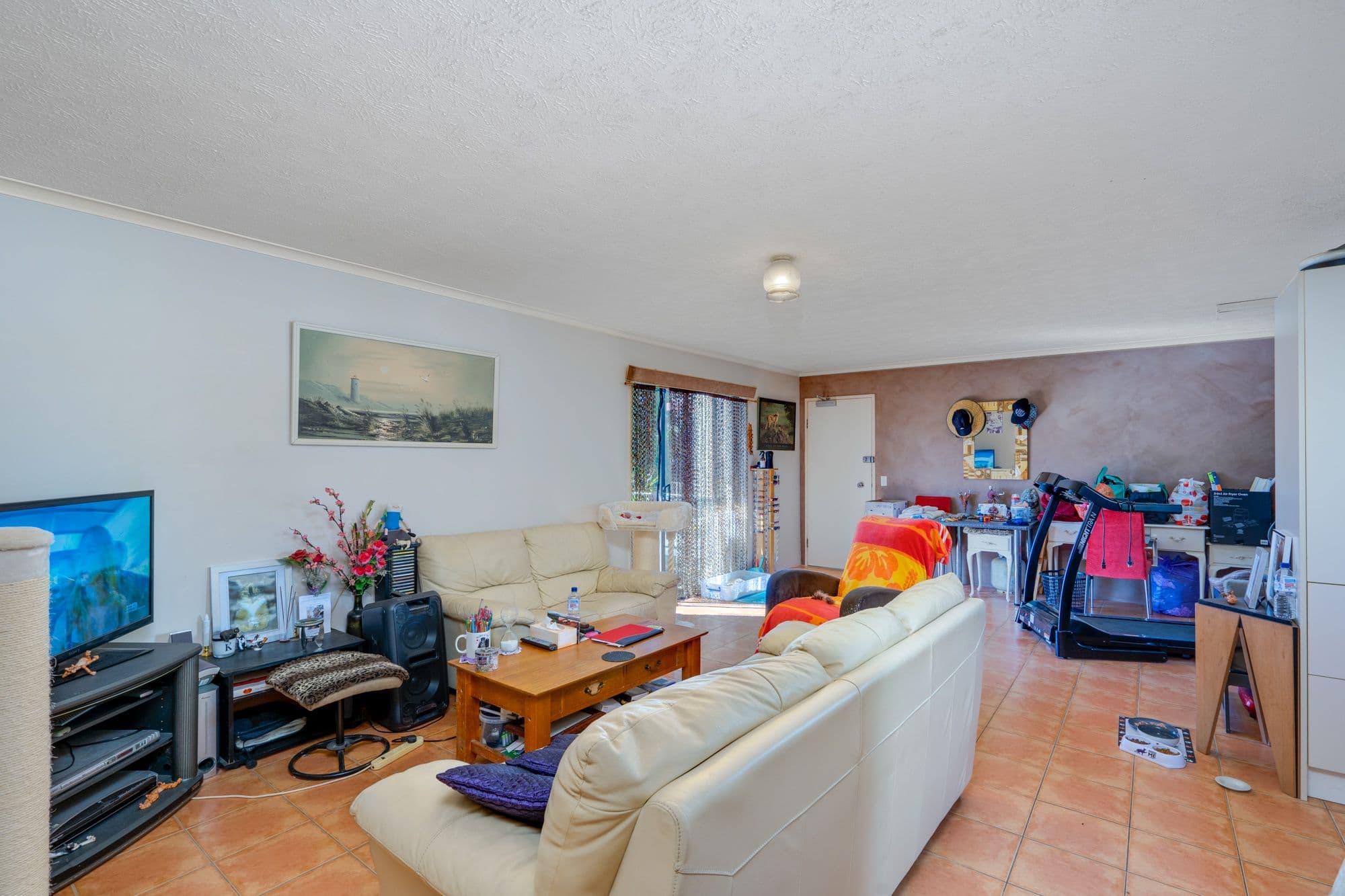 29 Ahern Street, Labrador QLD 4215, Labrador - Thumbnail 3