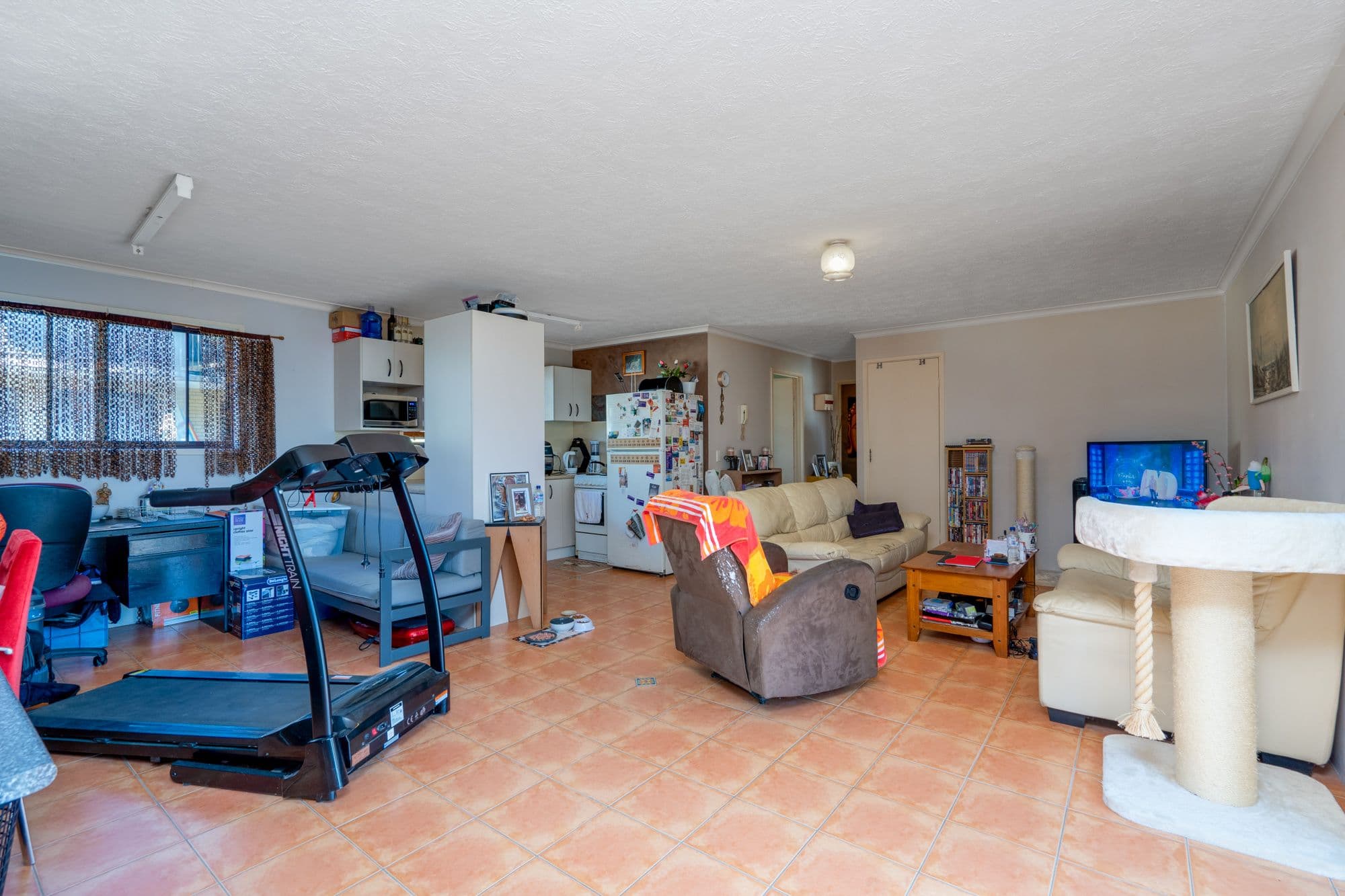 29 Ahern Street, Labrador QLD 4215, Labrador - Thumbnail 5