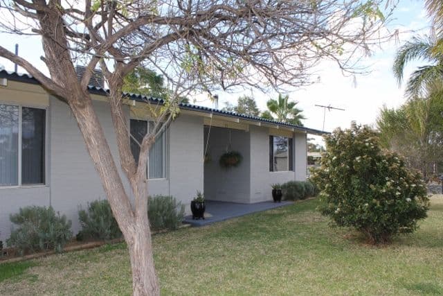21 Hopbush Street, KAMBALDA WEST WA 6442, Kambalda West - Thumbnail 2