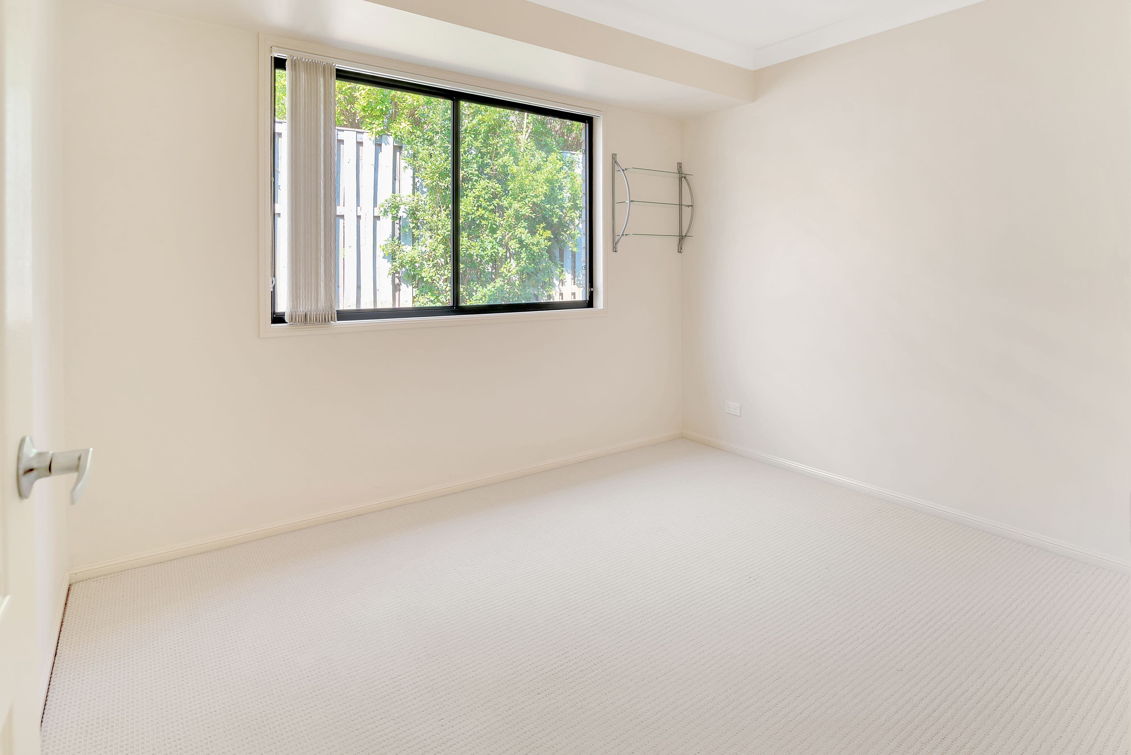 12 Jessica Drive, Upper Coomera QLD 4209, Upper Coomera - Thumbnail 2