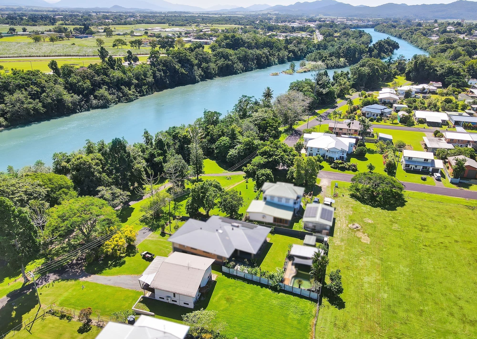99 Coronation Drive, South Innisfail QLD 4860, South Innisfail - Thumbnail 2
