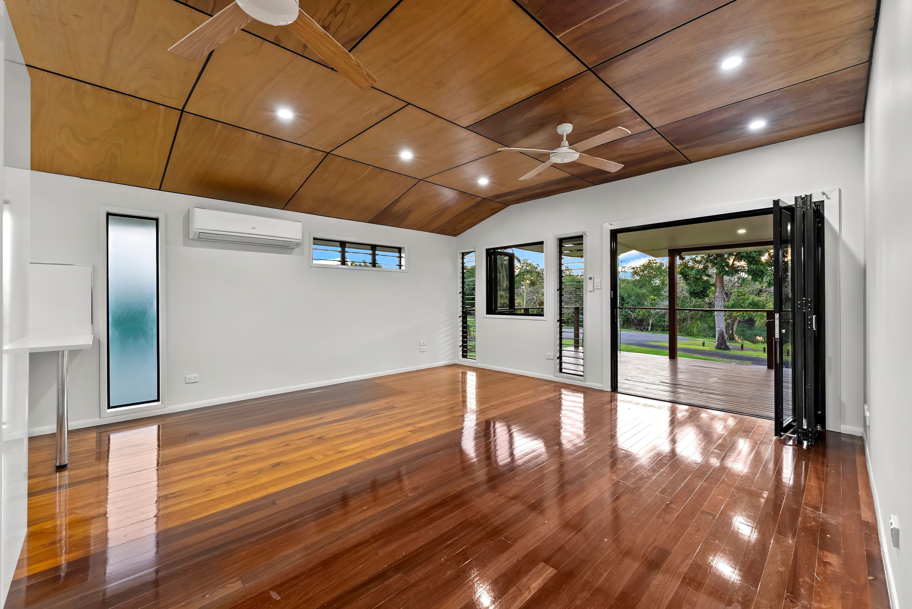 99 Coronation Drive, South Innisfail QLD 4860, South Innisfail - Thumbnail 7