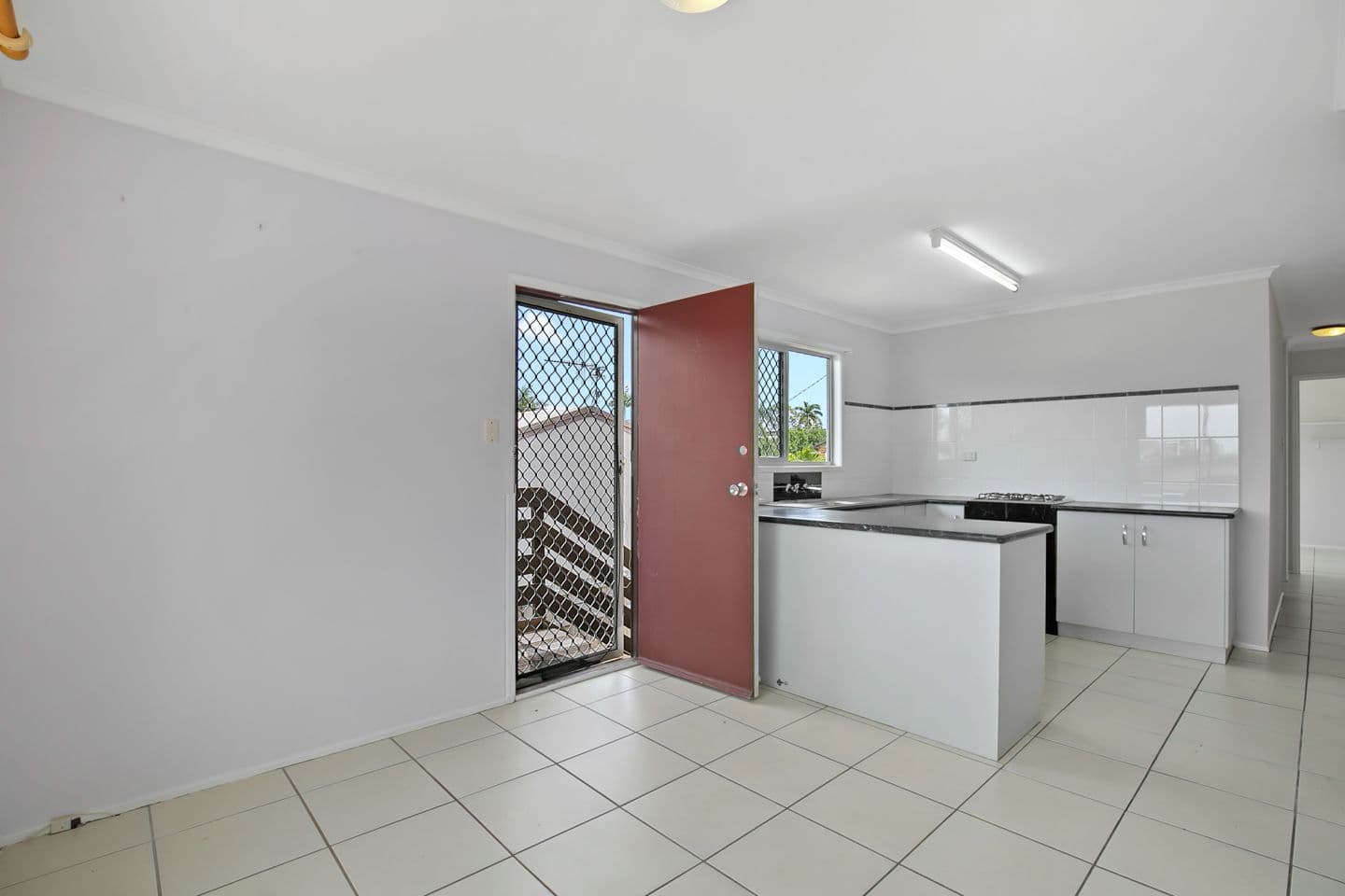 4 Kenny Way, Point Vernon QLD 4655, Point Vernon - Thumbnail 7