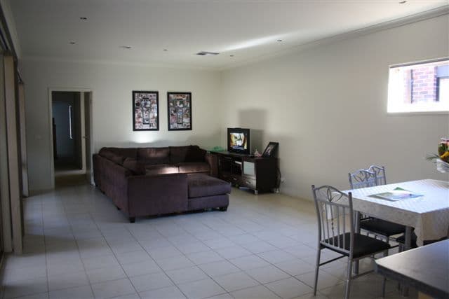 13         Burrora Way, CRAIGIEBURN VIC 3064, Craigieburn - Thumbnail 2