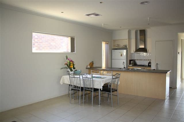 13         Burrora Way, CRAIGIEBURN VIC 3064, Craigieburn - Thumbnail 3
