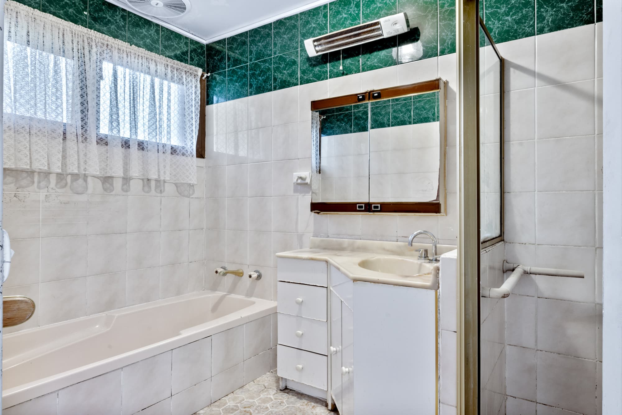 24 Curvers Drive, MOUNT RIVERVIEW, Mount Riverview - Thumbnail 7