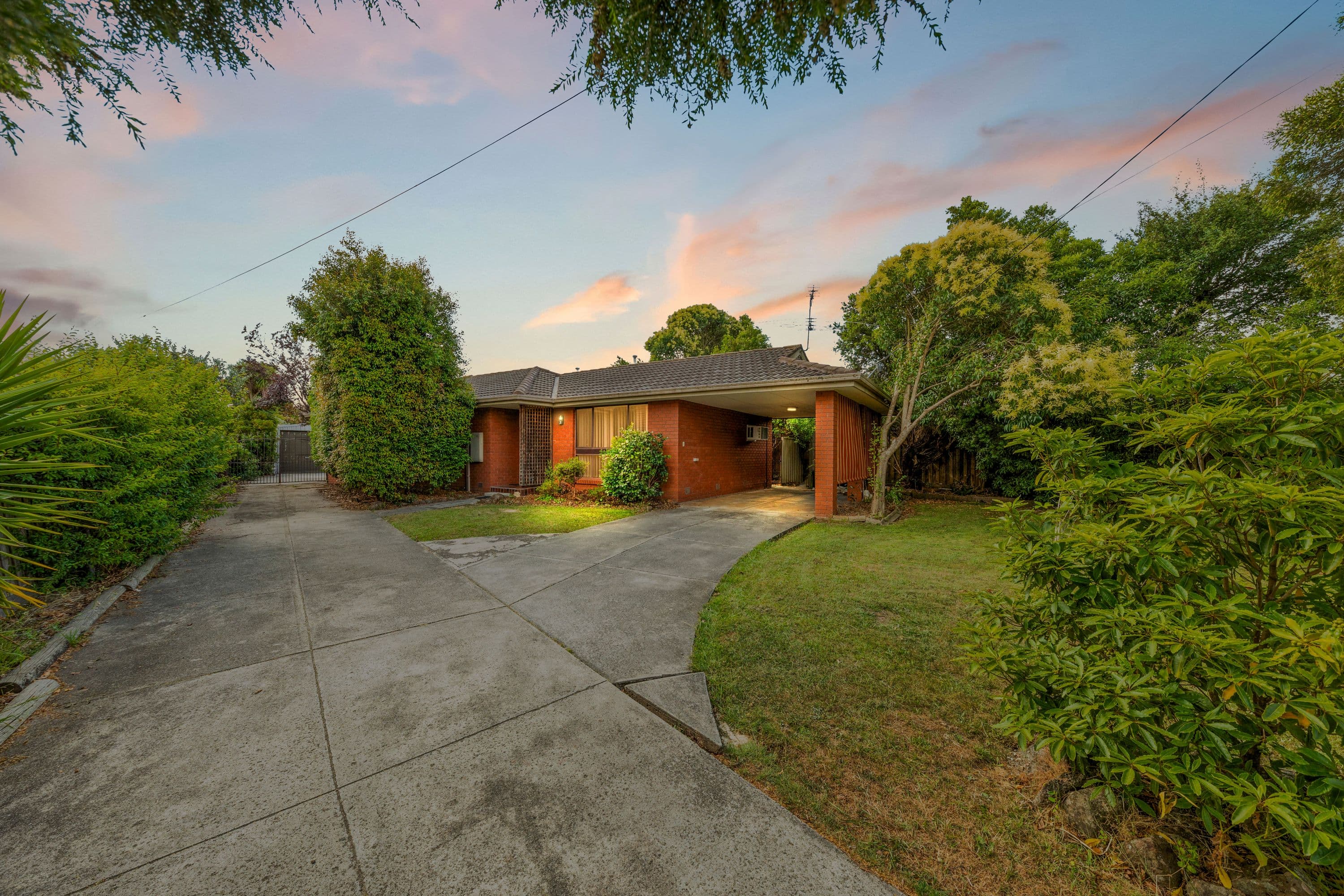 9 Ann Crescent, Pakenham VIC 3810, Pakenham - Thumbnail 2
