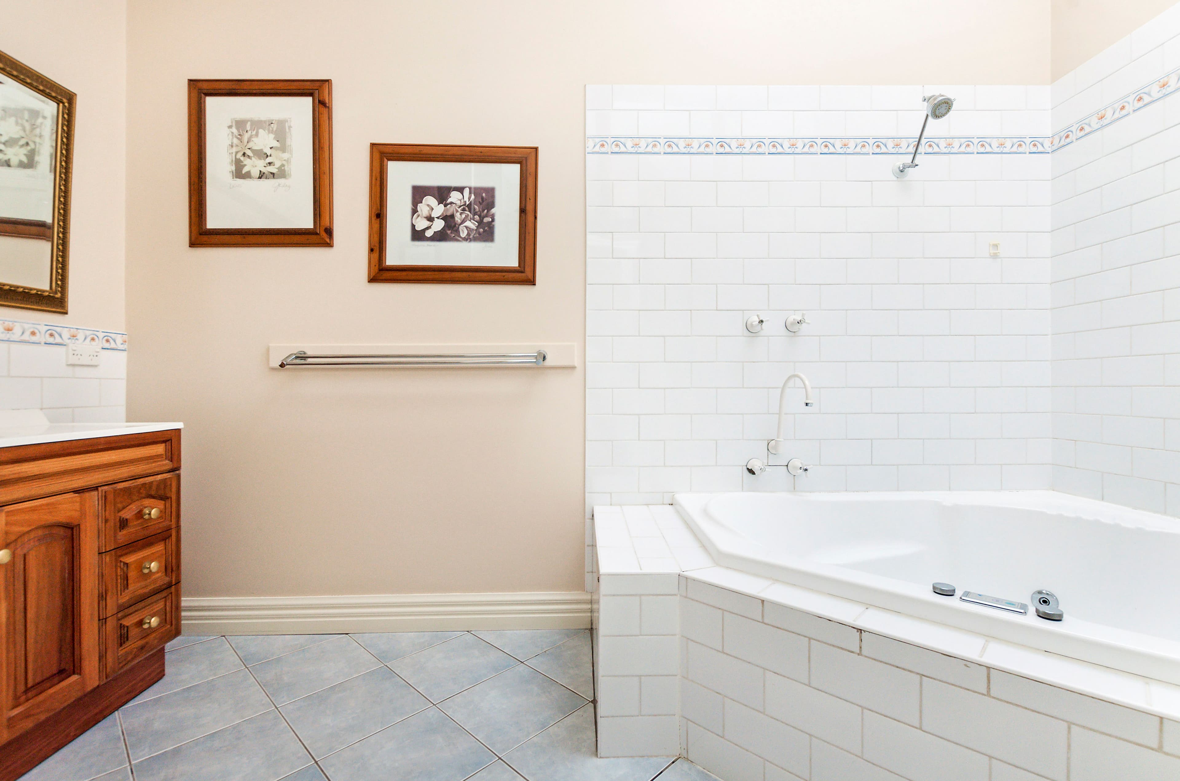 33 Bellmans Road, Bushfield VIC 3281, Bushfield - Thumbnail 6