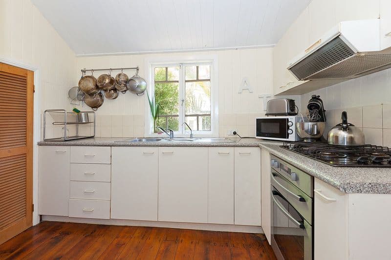 9 Overend Street, NORMAN PARK QLD 4170, Norman Park - Thumbnail 3