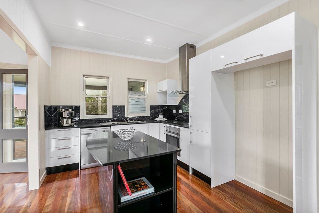 8 Barford Street, Moorooka QLD 4105, Moorooka - Thumbnail 2