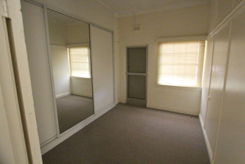 18 Wills Street, CHARLEVILLE QLD 4470, Charleville - Thumbnail 6