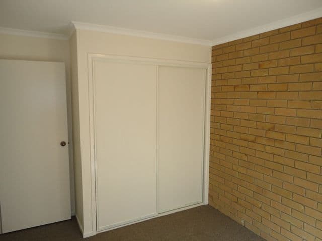 36 Lawrence Street, NORTH IPSWICH QLD 4305, North Ipswich - Thumbnail 8