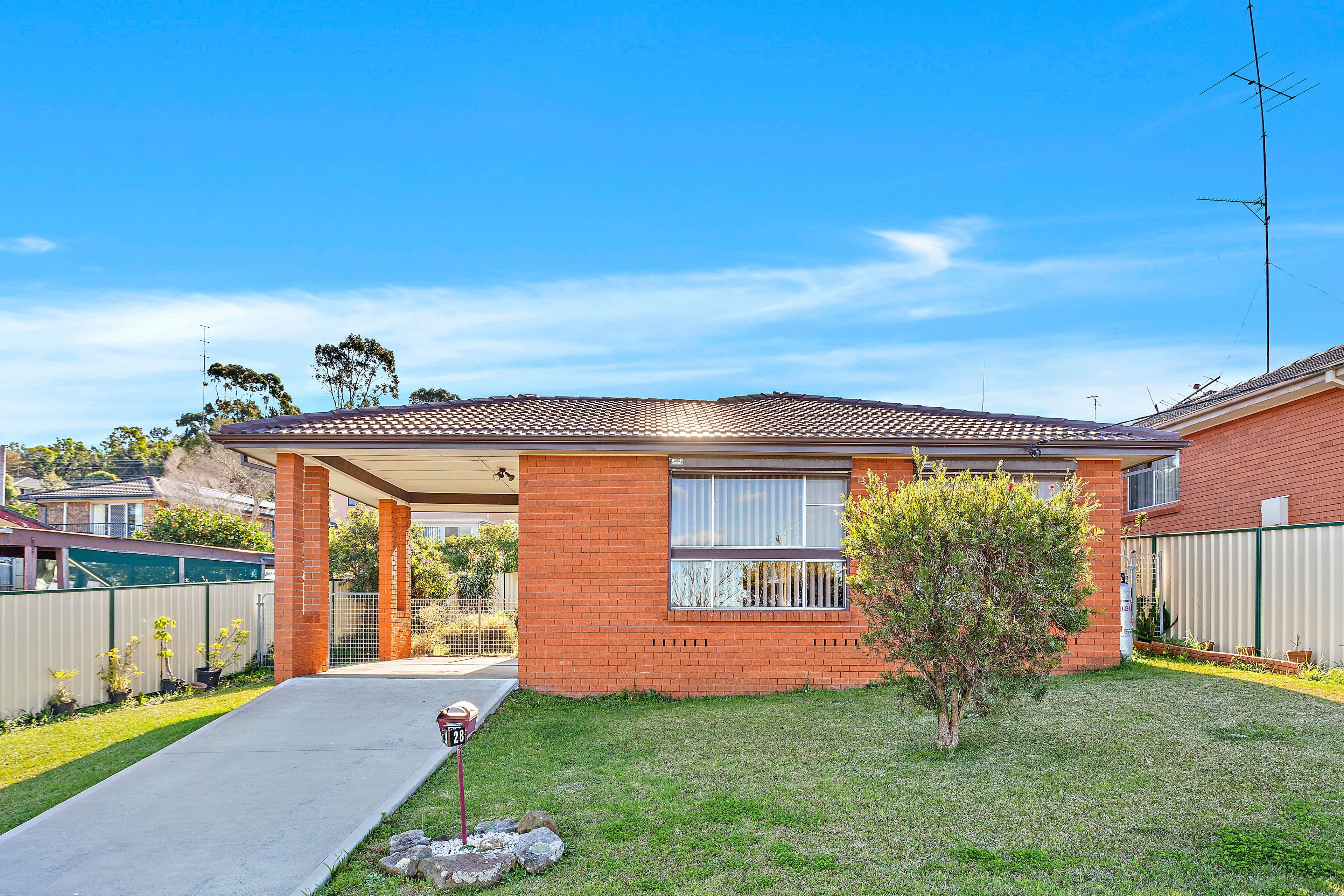 28 Armstrong Avenue, Mount Warrigal - Image 1