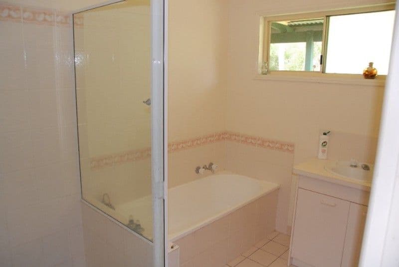 9 Teague Terrace, CANNONVALE QLD 4802, Cannonvale - Thumbnail 8